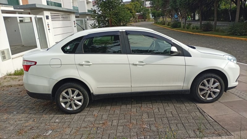 GRAND SIENA 1.4 MPI ATTRACTIVE 8V FLEX 4P MANUAL - 2016 - FARROUPILHA