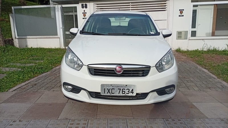 GRAND SIENA 1.4 MPI ATTRACTIVE 8V FLEX 4P MANUAL - 2016 - FARROUPILHA