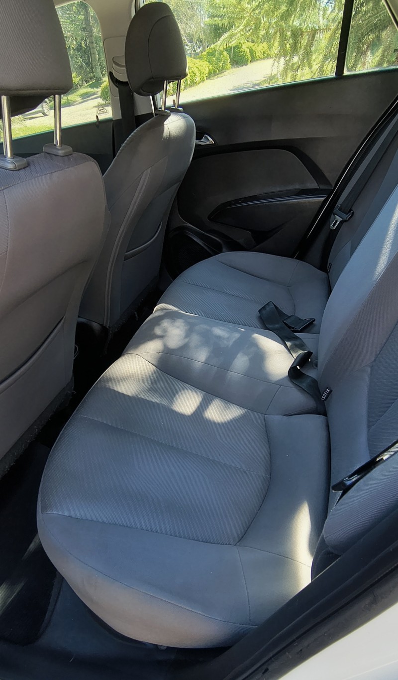 HB20S 1.6 COMFORT PLUS 16V FLEX 4P AUTOMÁTICO - 2015 - FARROUPILHA