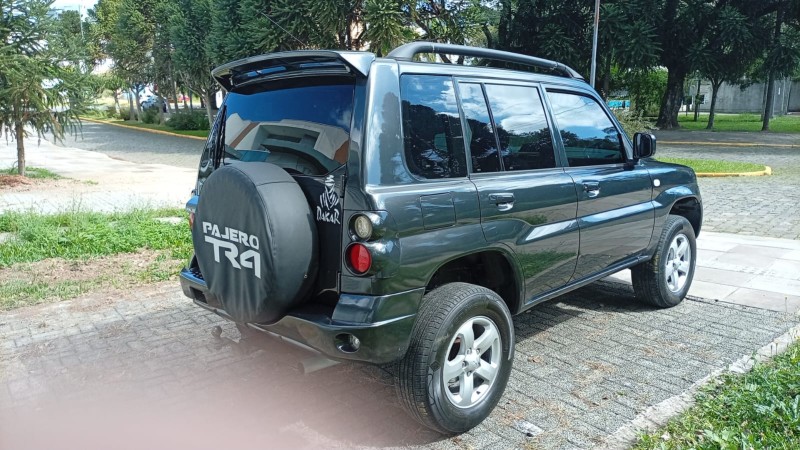PAJERO TR4 2.0 4X4 16V 131CV GASOLINA 4P MANUAL - 2009 - FARROUPILHA