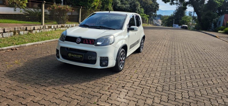 UNO 1.4 EVO SPORTING 8V FLEX 4P MANUAL - 2015 - IVOTI