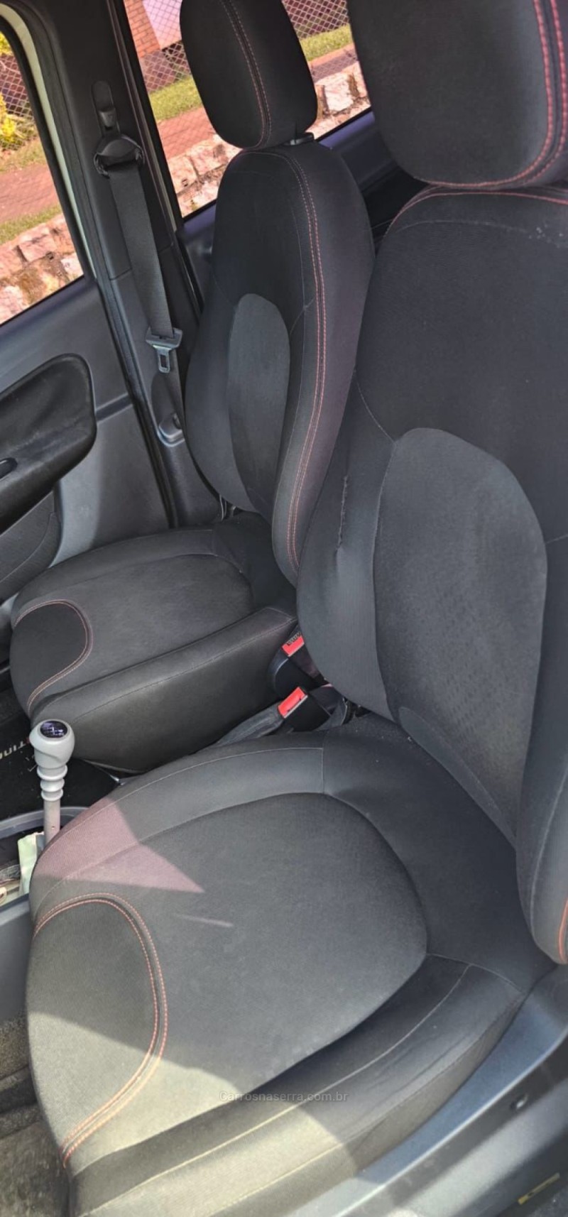 UNO 1.4 EVO SPORTING 8V FLEX 4P MANUAL - 2015 - IVOTI