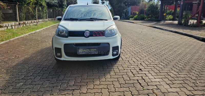 UNO 1.4 EVO SPORTING 8V FLEX 4P MANUAL - 2015 - IVOTI