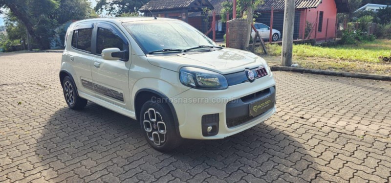 uno 1.4 evo sporting 8v flex 4p manual 2015 ivoti