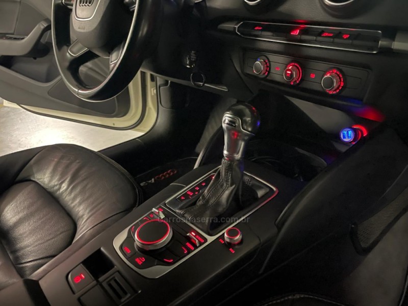 A3 1.4 TFSI SEDAN ATTRACTION 16V GASOLINA 4P S-TRONIC - 2015 - CAXIAS DO SUL