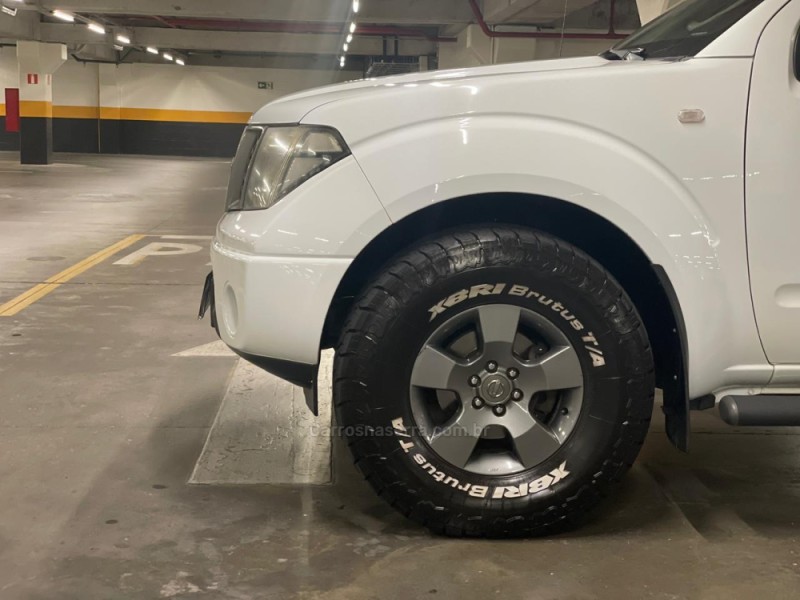 FRONTIER 2.5 LE ATTACK 4X4 CD TURBO ELETRONIC DIESEL 4P AUTOMÁTICO - 2012 - CAXIAS DO SUL