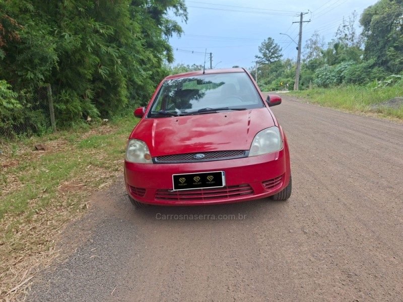 FIESTA 1.6 MPI SEDAN 8V FLEX 4P MANUAL - 2006 - IVOTI