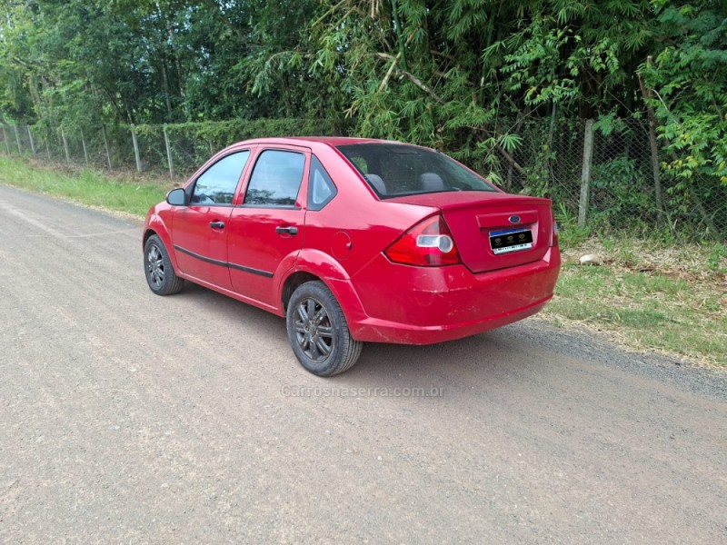 FIESTA 1.6 MPI SEDAN 8V FLEX 4P MANUAL - 2006 - IVOTI