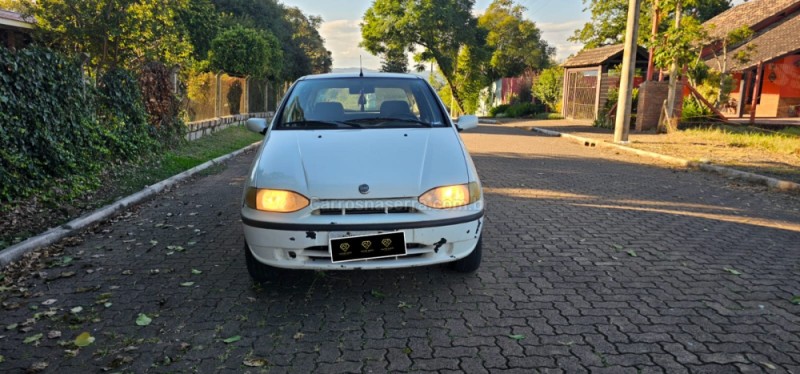 PALIO 1.0 MPI YOUNG 8V GASOLINA 4P MANUAL - 2001 - IVOTI