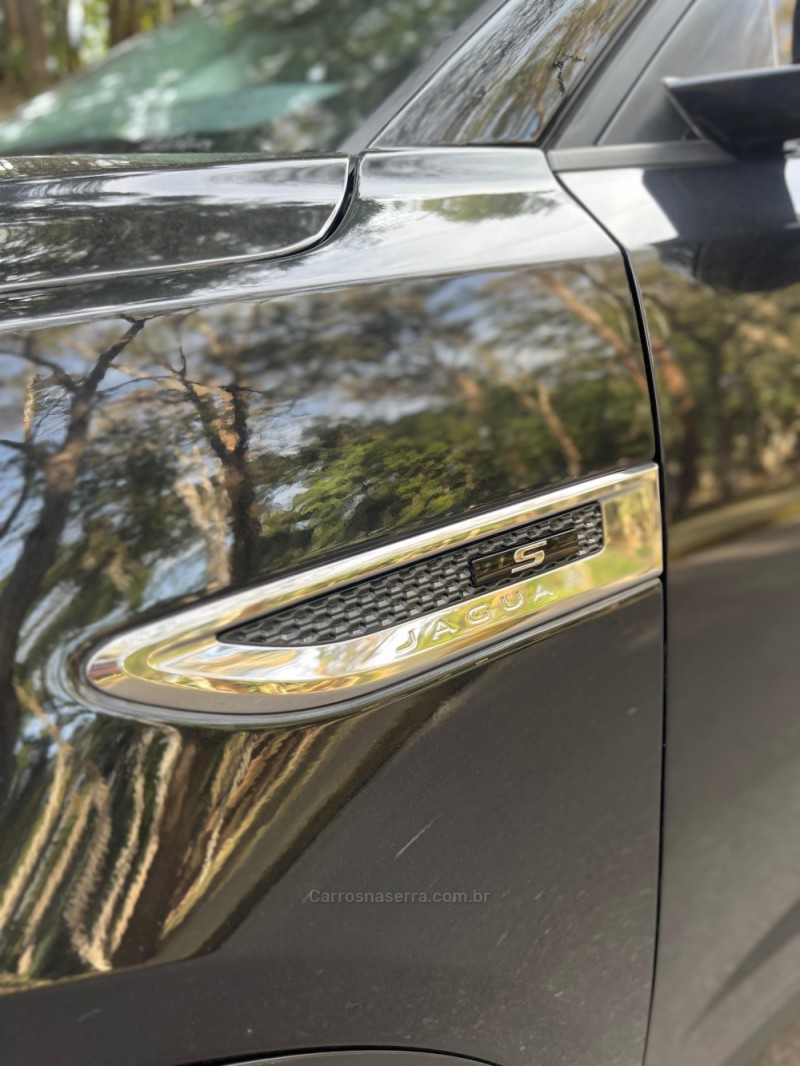 E-PACE 2.0 16V P250 S AWD FLEX 4P AUTOMÁTICO - 2019 - BENTO GONçALVES