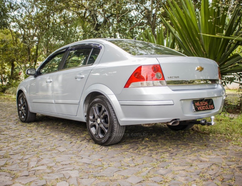 VECTRA 2.0 MPFI ELEGANCE 8V 140CV FLEX 4P MANUAL - 2010 - NOVO HAMBURGO