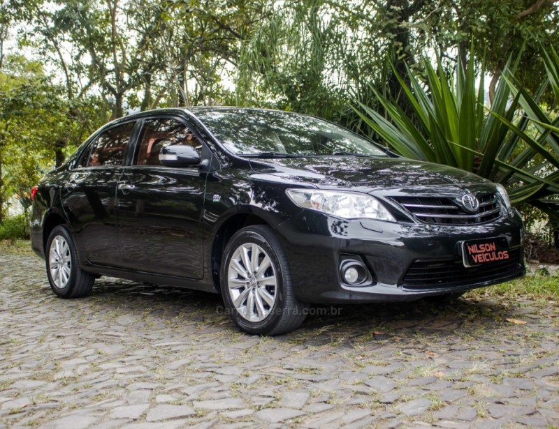 COROLLA 2.0 ALTIS 16V FLEX 4P AUTOMÁTICO - 2013 - NOVO HAMBURGO