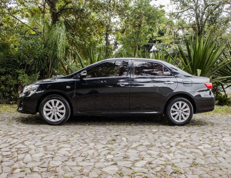 COROLLA 2.0 ALTIS 16V FLEX 4P AUTOMÁTICO - 2013 - NOVO HAMBURGO