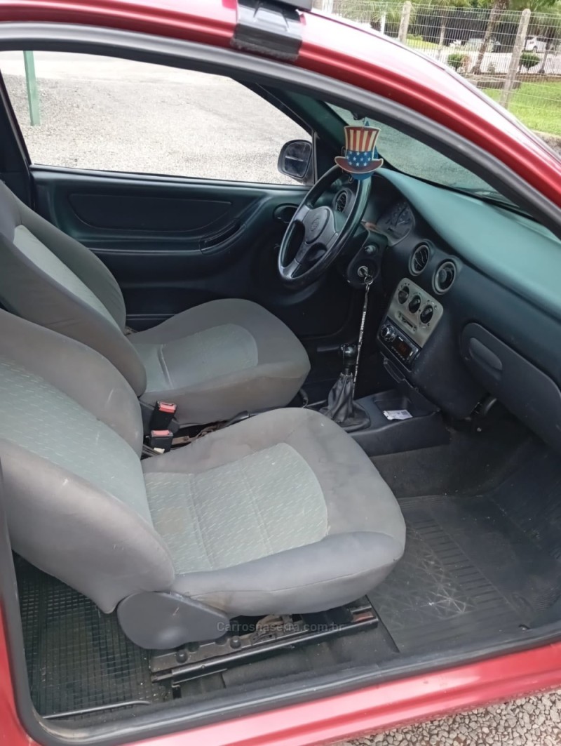 CELTA 1.0 MPFI LIFE 8V GASOLINA 2P MANUAL - 2003 - PICADA CAFé