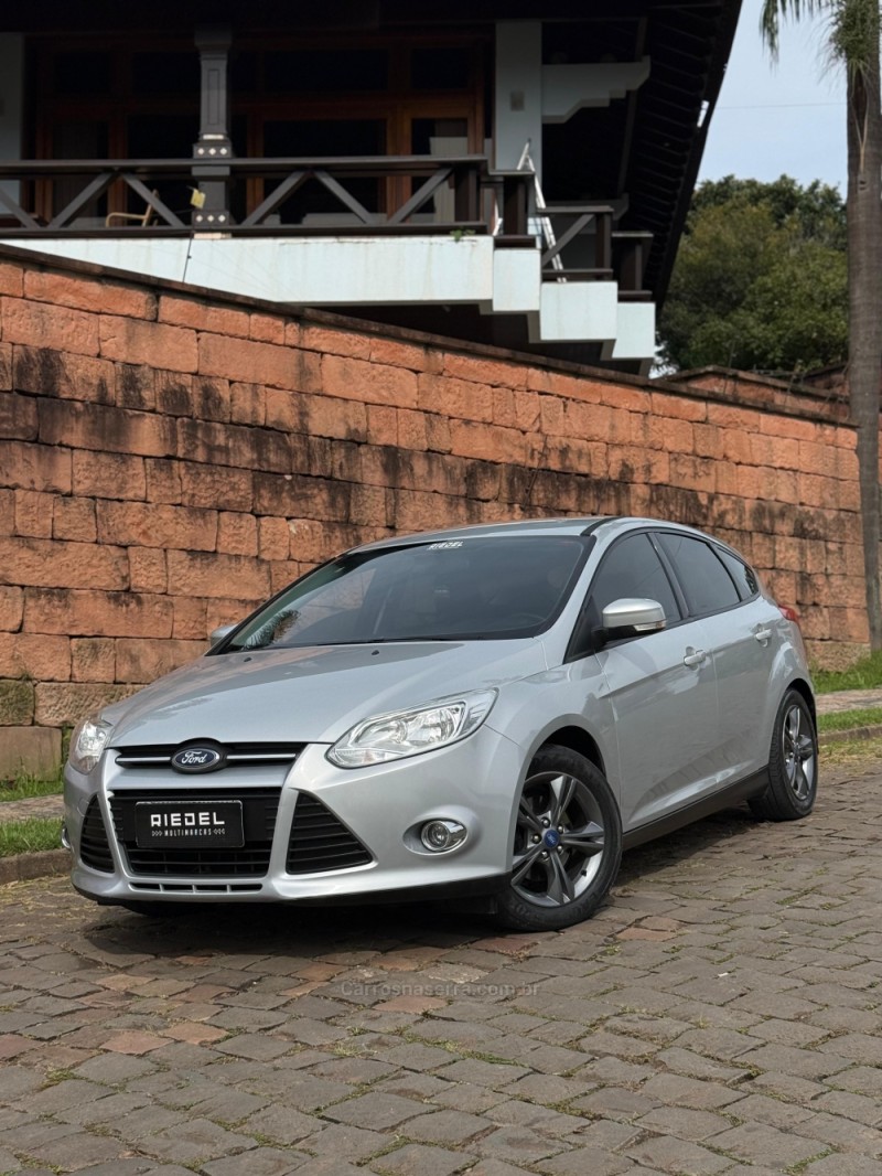 focus 1.6 se 16v flex 4p automatico 2015 venancio aires