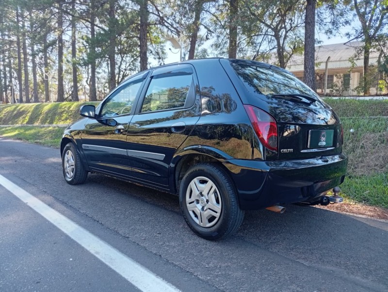 CELTA 1.0 MPFI LT 8V FLEX 4P MANUAL - 2012 - VENâNCIO AIRES