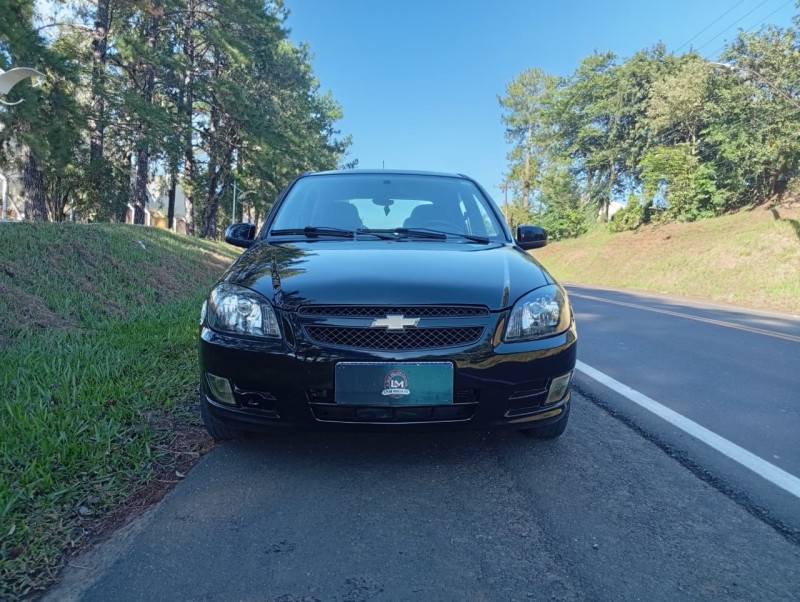CELTA 1.0 MPFI LT 8V FLEX 4P MANUAL - 2012 - VENâNCIO AIRES