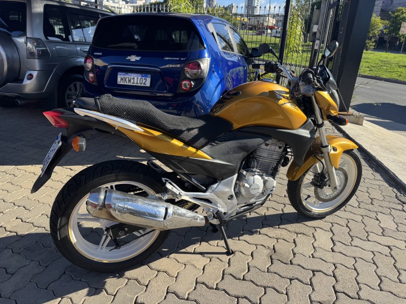 CB 300R ABS - 2011 - CAXIAS DO SUL