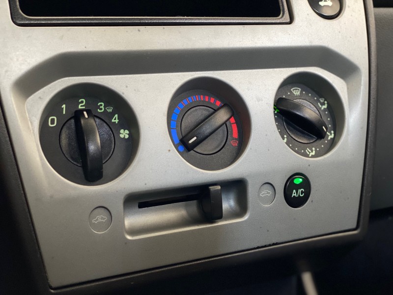 FIESTA 1.6 MPI CLASS SEDAN 8V FLEX 4P MANUAL - 2013 - CAXIAS DO SUL