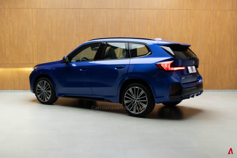 X1 2.0 SDRIVE20I M SPORT 16V TURBO 4P AUTOMÁTICO - 2025 - GARIBALDI