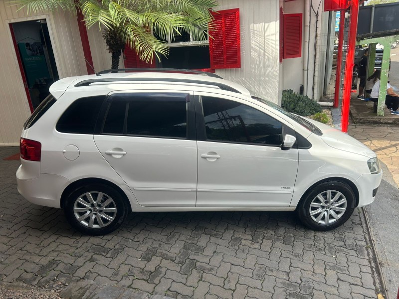 SPACEFOX 1.6 MI TREND 8V FLEX 4P MANUAL - 2014 - TRêS COROAS