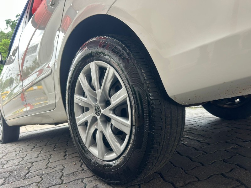 SPACEFOX 1.6 MI TREND 8V FLEX 4P MANUAL - 2014 - TRêS COROAS