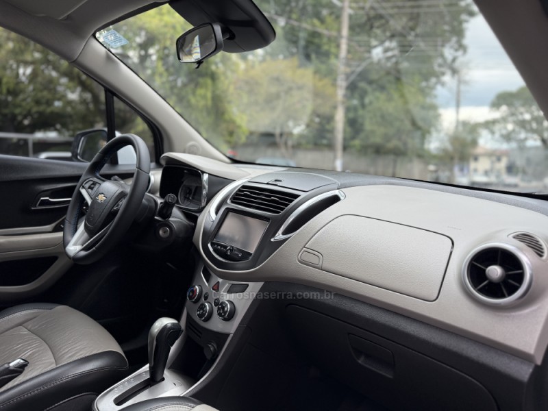 TRACKER 1.8 MPFI LTZ 4X2 16V FLEX 4P AUTOMÁTICO - 2015 - PAROBé