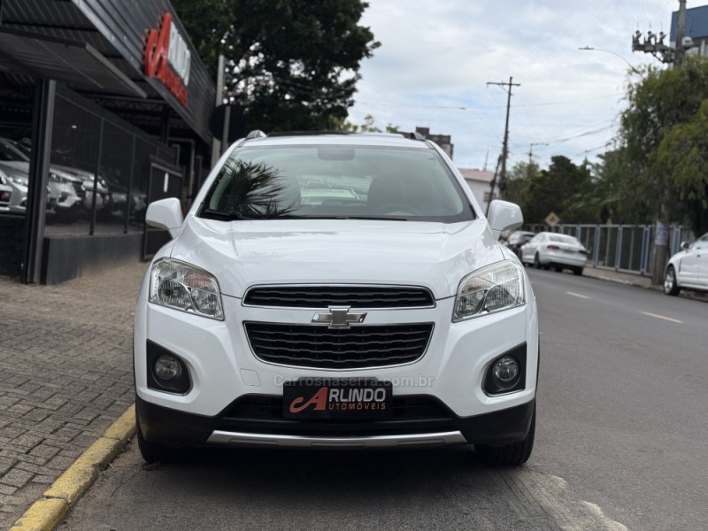 TRACKER 1.8 MPFI LTZ 4X2 16V FLEX 4P AUTOMÁTICO - 2015 - PAROBé