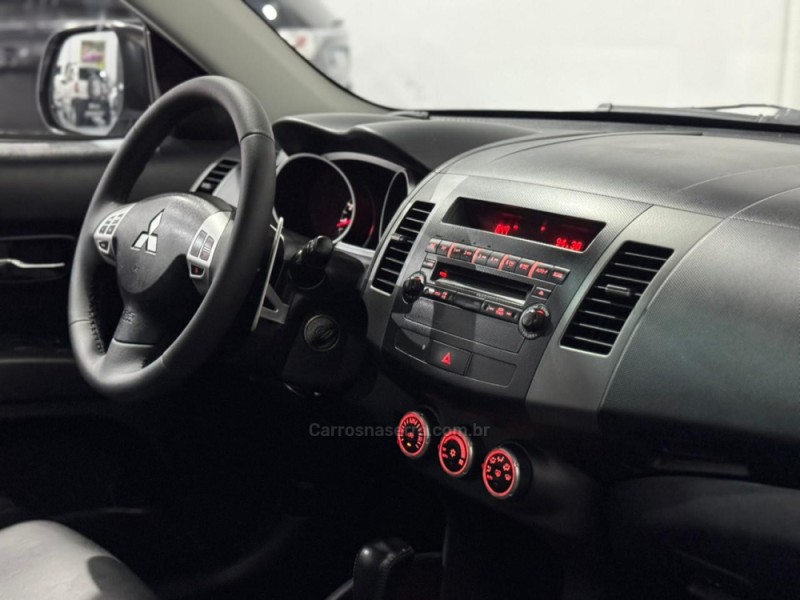 OUTLANDER 2.0 16V GASOLINA 4P AUTOMÁTICO - 2012 - ESTâNCIA VELHA