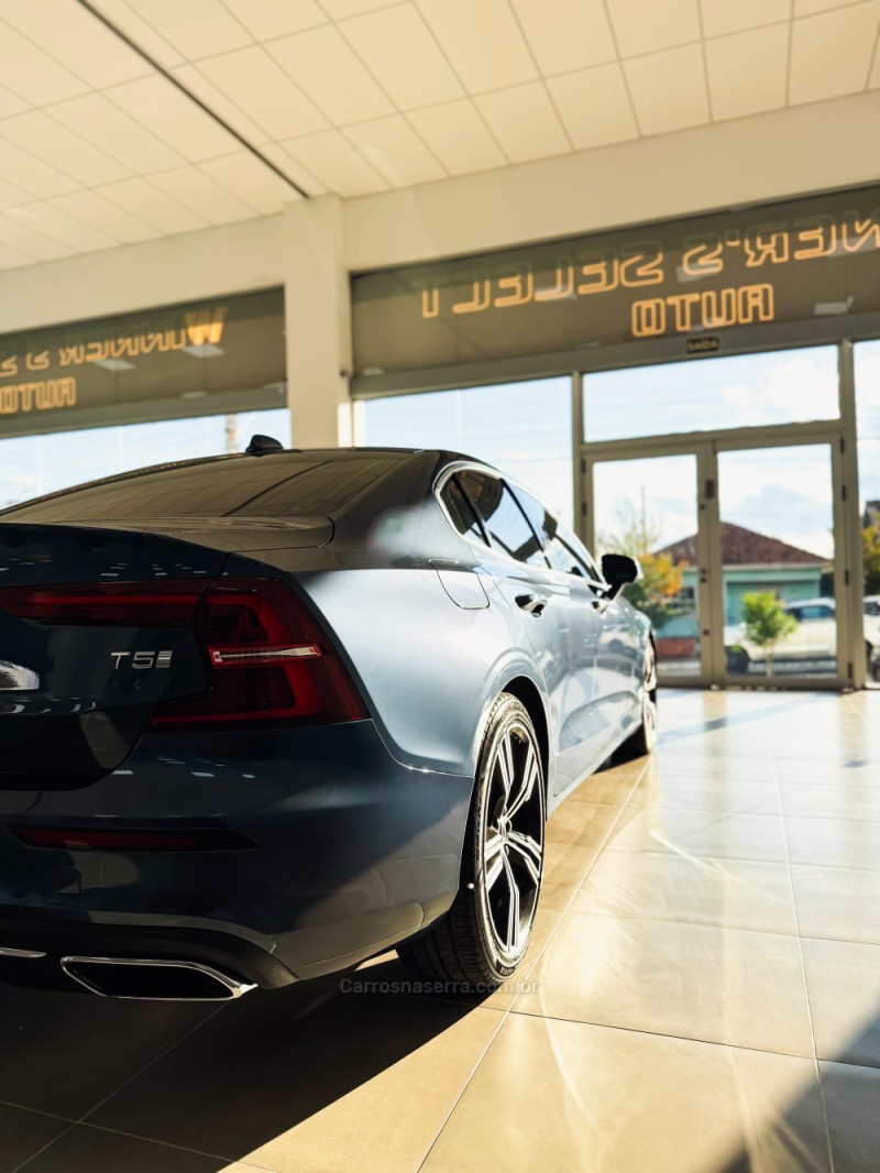 S60 2.0 T5 INSCRIPTION 16V TURBO GASOLINA 4P AUTOMÁTICO - 2020 - FARROUPILHA