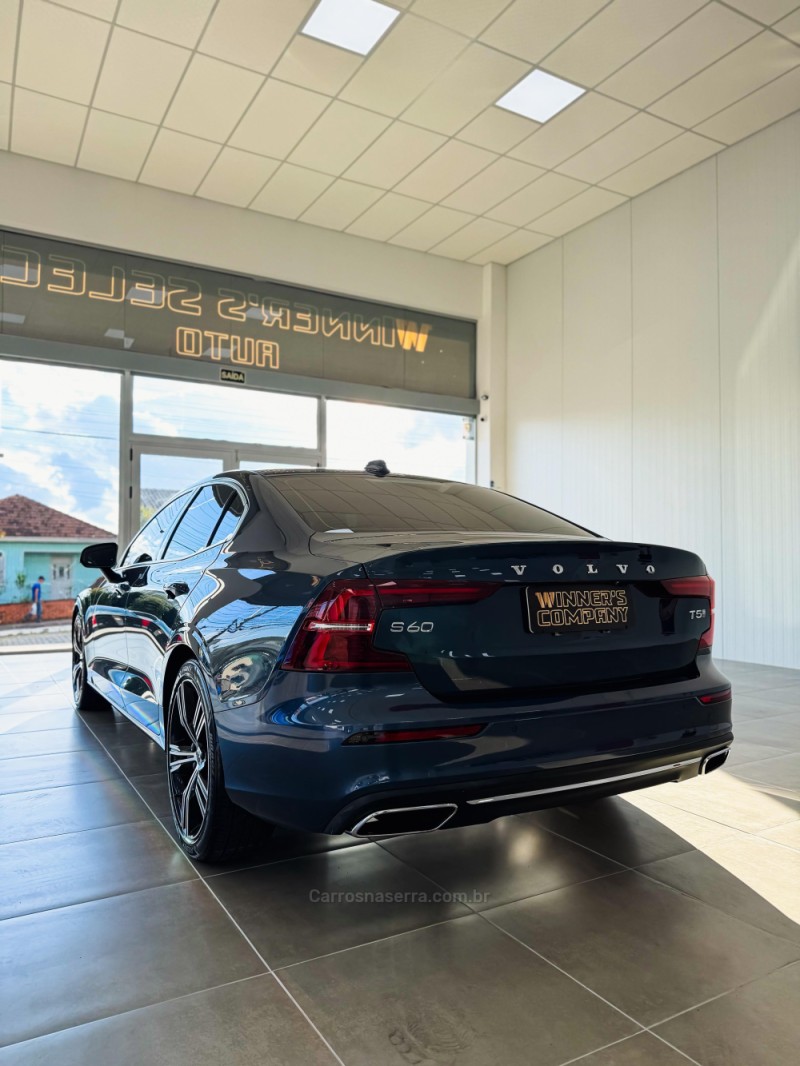 S60 2.0 T5 INSCRIPTION 16V TURBO GASOLINA 4P AUTOMÁTICO - 2020 - FARROUPILHA