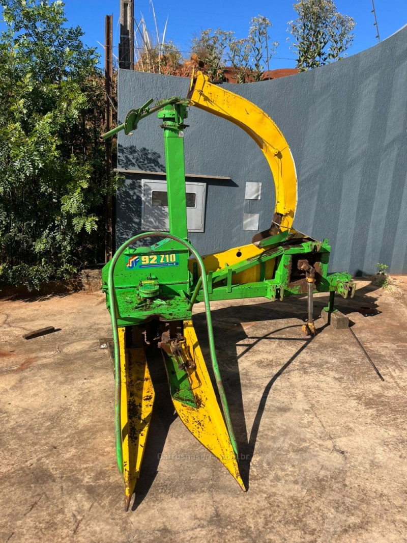 ENSILADEIRA  - 2008 - GUAPORé