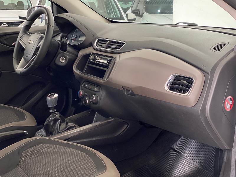 PRISMA 1.0 MPFI LT 8V FLEX 4P MANUAL - 2014 - CAXIAS DO SUL