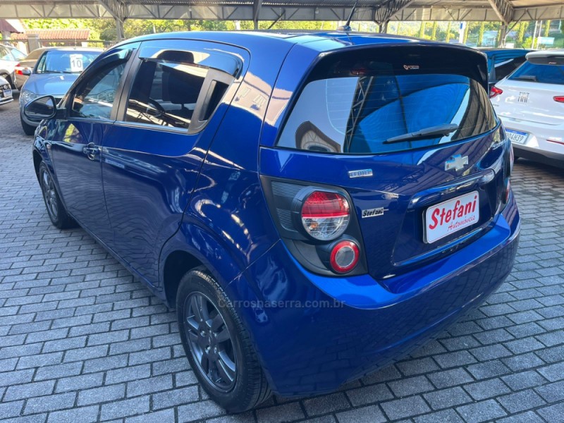 SONIC 1.6 LT 16V FLEX 4P MANUAL - 2013 - FELIZ