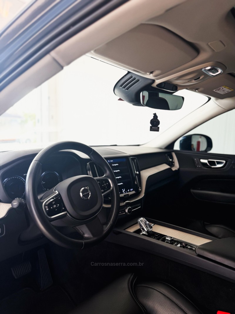 XC60 2.0 T8 INSCRIPTION 4P HYBRID AUTOMÁTICO - 2021 - FARROUPILHA