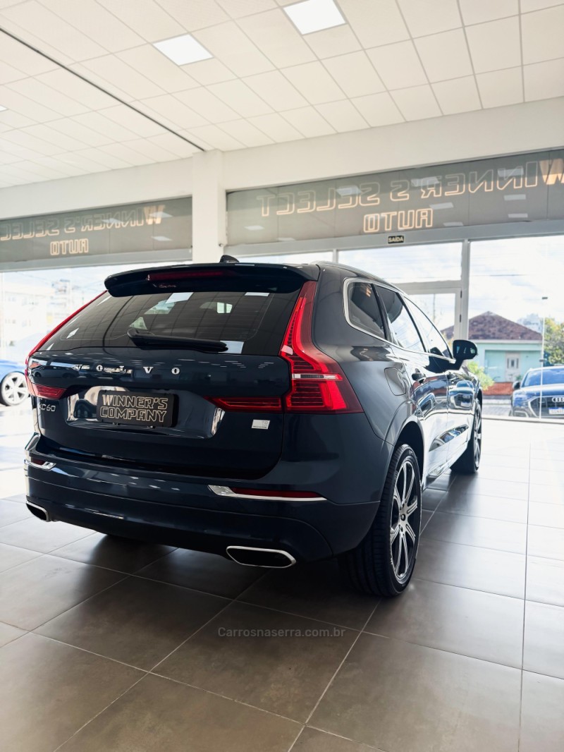 XC60 2.0 T8 INSCRIPTION 4P HYBRID AUTOMÁTICO - 2021 - FARROUPILHA