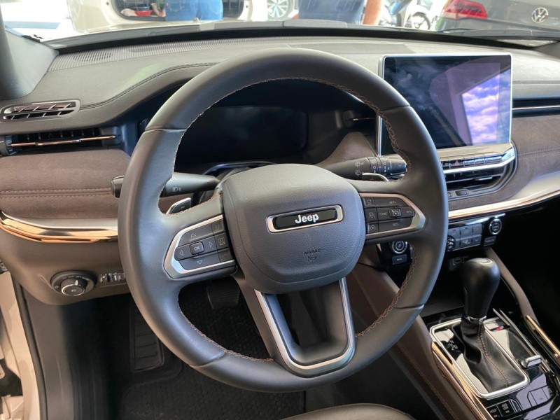 COMMANDER 2.0 OVERLAND TD380 4X4 TURBO DIESEL 4P AUTOMÁTICO - 2022 - NOVA PETRóPOLIS