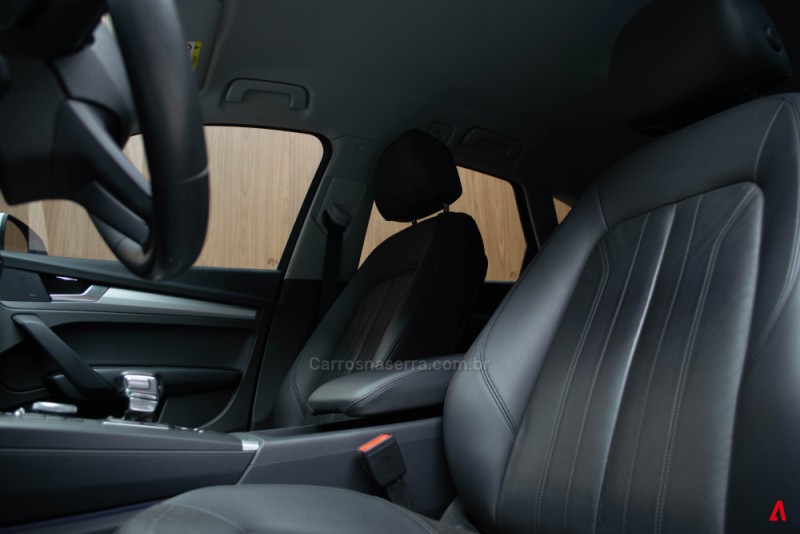 Q5 2.0 TFSI ATTRACTION 16V 252CV GASOLINA 4P AUTOMÁTICO - 2018 - GARIBALDI
