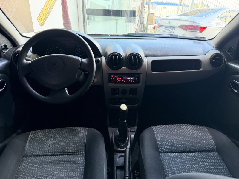 SANDERO 1.0 EXPRESSION 16V FLEX 4P MANUAL - 2009 - PORTãO