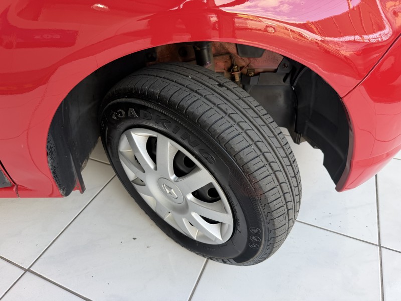 SANDERO 1.0 EXPRESSION 16V FLEX 4P MANUAL - 2009 - PORTãO