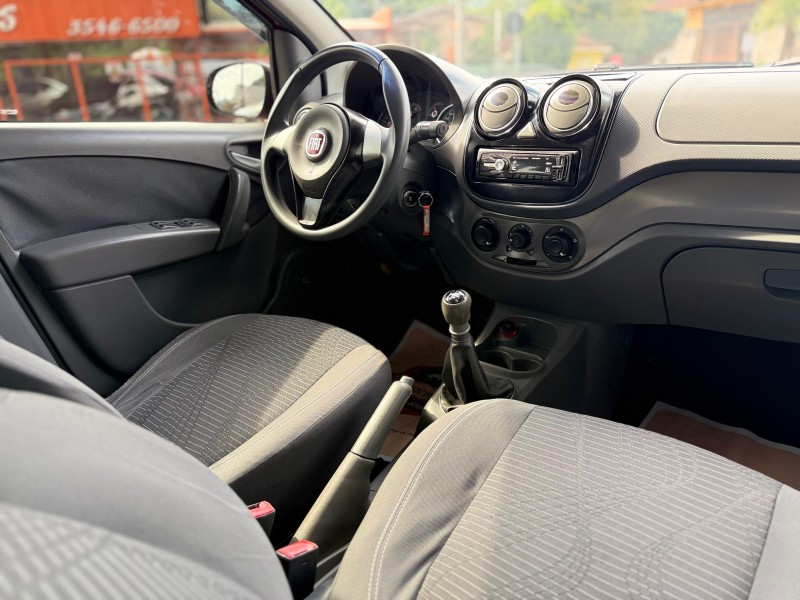 PALIO 1.4 MPI ATTRACTIVE 8V FLEX 4P MANUAL - 2013 - TRêS COROAS