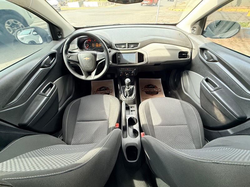 ONIX 1.0 JOY HATCH 8VFLEX 4P MANUAL - 2019 - TRêS COROAS