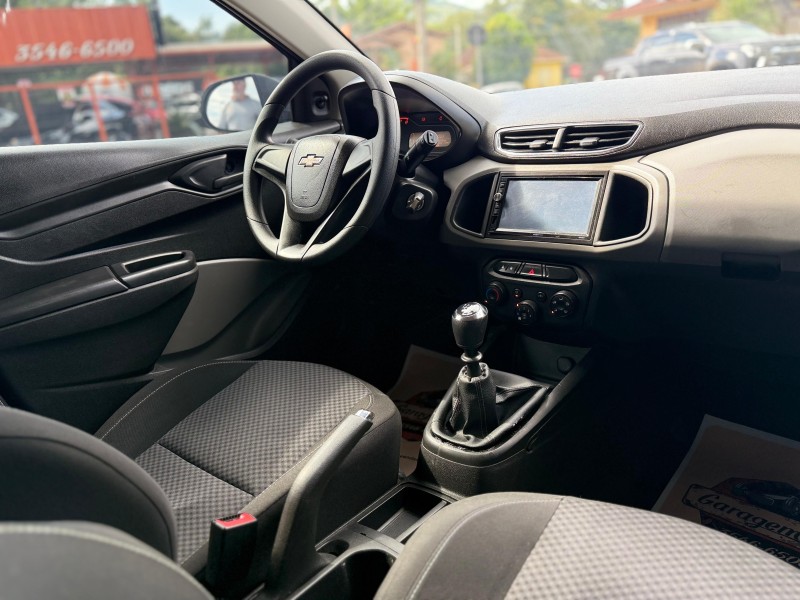 ONIX 1.0 JOY HATCH 8VFLEX 4P MANUAL - 2019 - TRêS COROAS