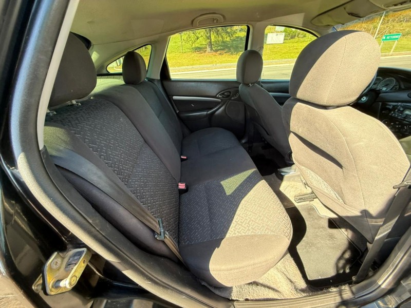 FOCUS 1.6 GLX 8V FLEX 4P MANUAL - 2009 - FARROUPILHA