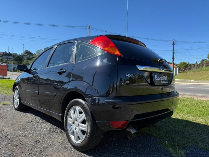 FOCUS 1.6 GLX 8V FLEX 4P MANUAL - 2009 - FARROUPILHA