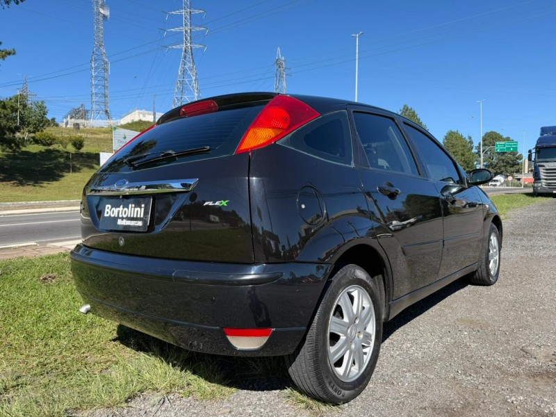 FOCUS 1.6 GLX 8V FLEX 4P MANUAL - 2009 - FARROUPILHA