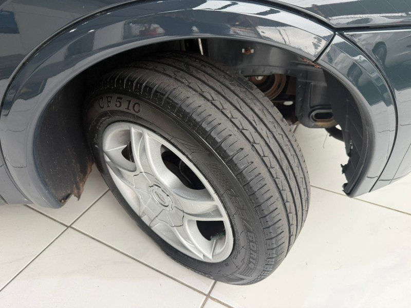 CORSA 1.4 MPFI PREMIUM SEDAN 8V FLEX 4P MANUAL - 2010 - PORTãO