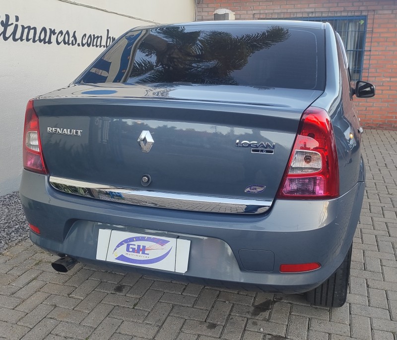 LOGAN 1.6 EXPRESSION 8V FLEX 4P MANUAL - 2011 - CAXIAS DO SUL