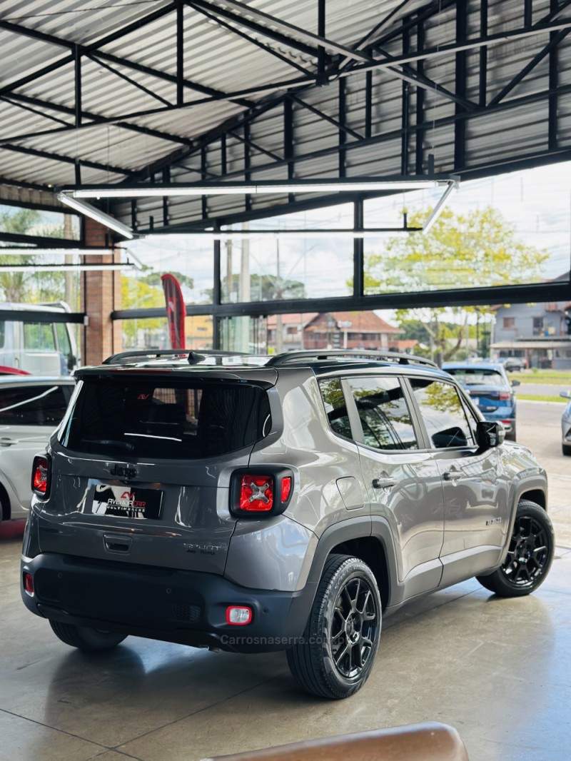 RENEGADE 1.8 16V NIGHT EAGLE 4X2 FLEX 4P AUTOMÁTICO - 2020 - CANELA