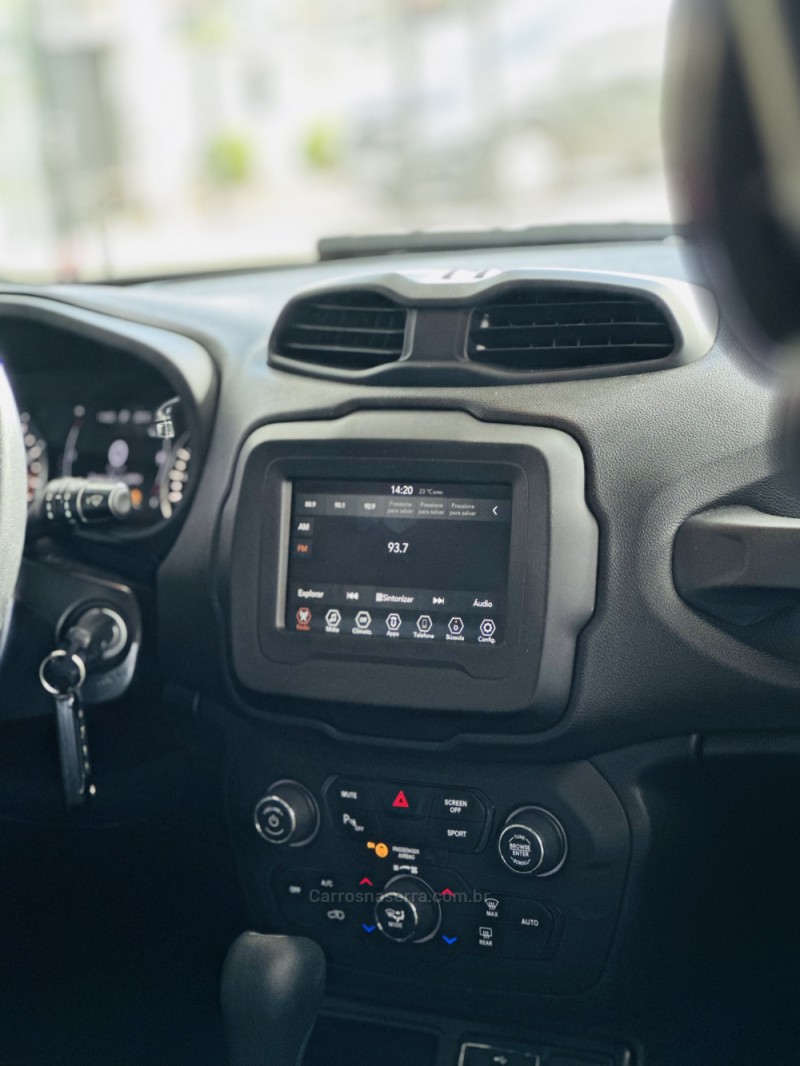 RENEGADE 1.8 16V NIGHT EAGLE 4X2 FLEX 4P AUTOMÁTICO - 2020 - CANELA